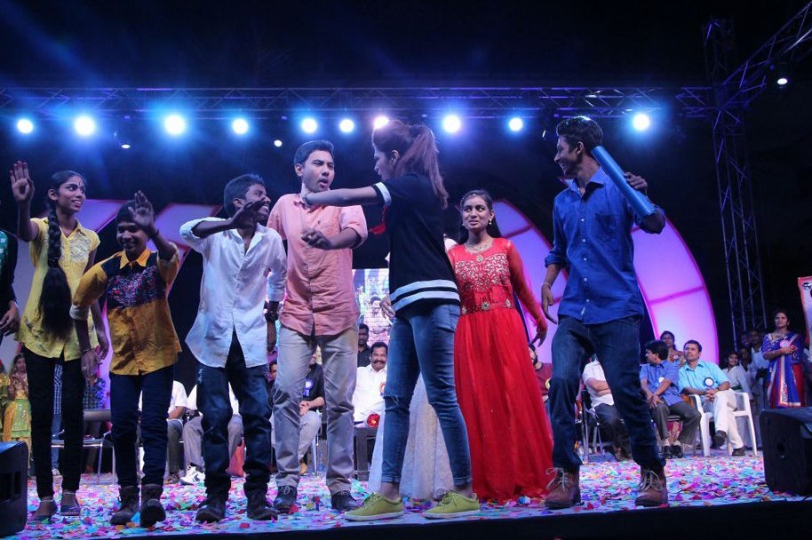 Guntur-Talkies-Movie-Team-at-TRR-School-Anniversary-Celebrations